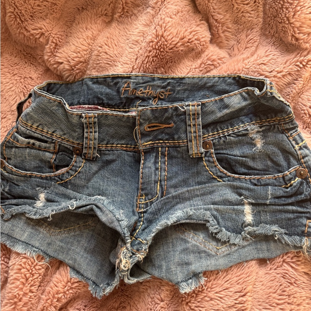 Amethyst Jeans Women's Blue Denim Shorts (size 3 )